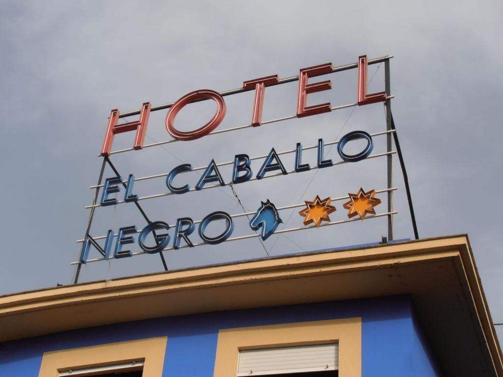 Hotel Caballo Negro Пуэрто-Реаль Экстерьер фото